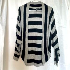 Relativity/ gray and black striped cardigan​​​​​​​​​​​
